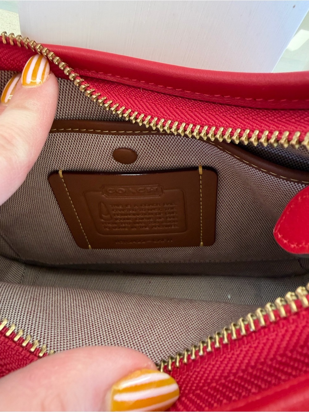 Coach curve zip shoulder bag ruby red purse - Picture 10 of 10